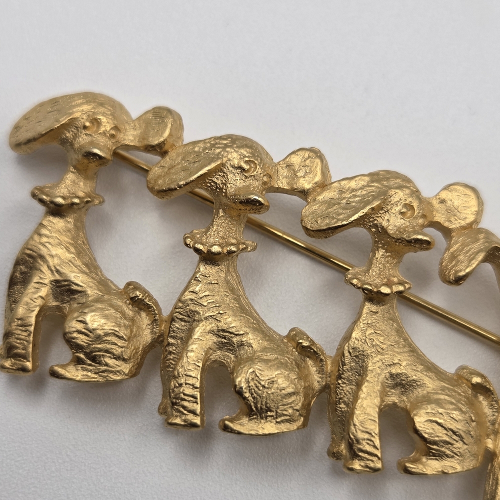 Gold Tone Puppy Dog Brooch Pin - Picture 9 of 11